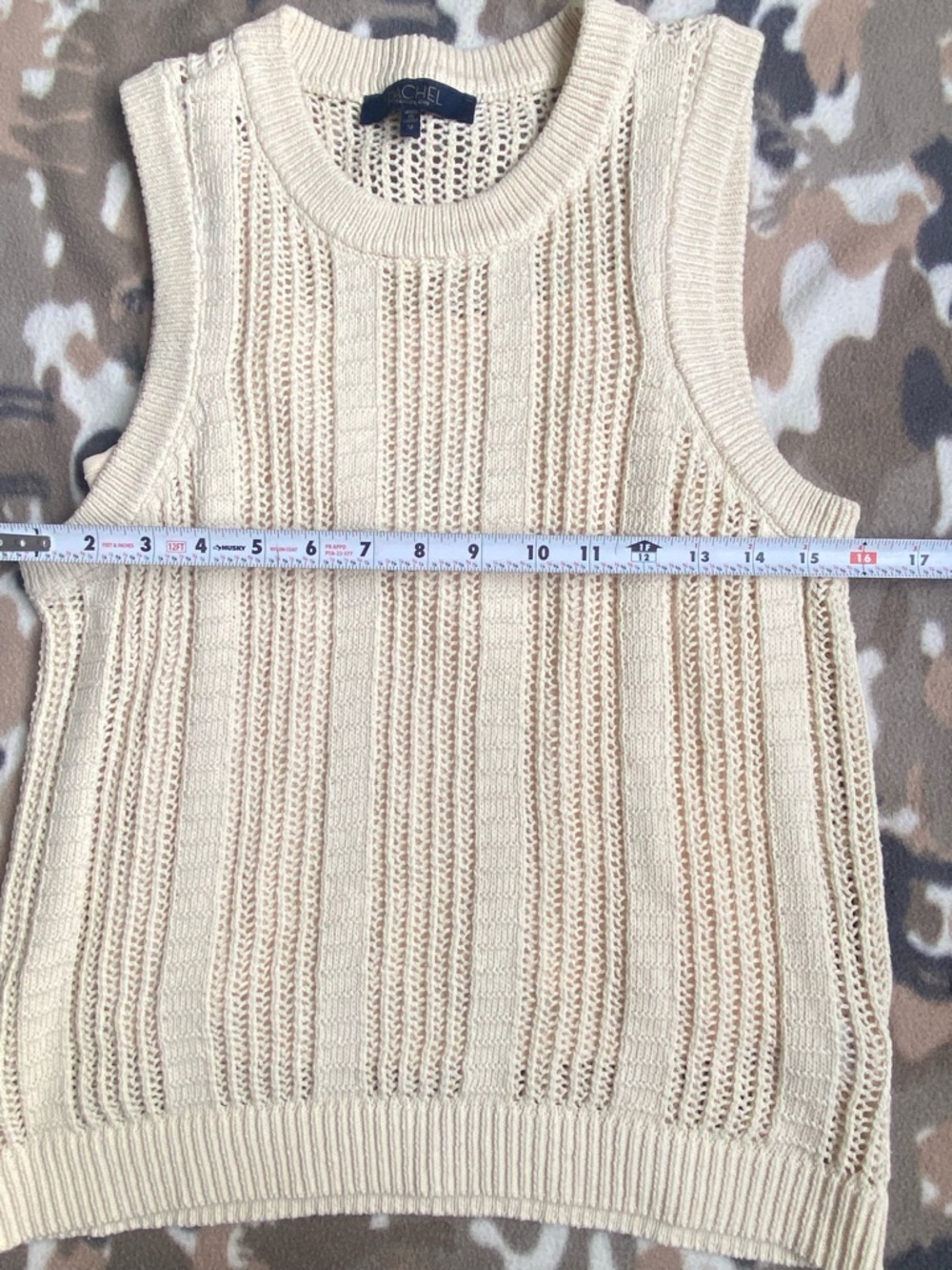 Rachel Roy Ivory Mesh Crochet Sweater Vest Sleeveless Open Knit Crewneck Medium. - Picture 3 of 11